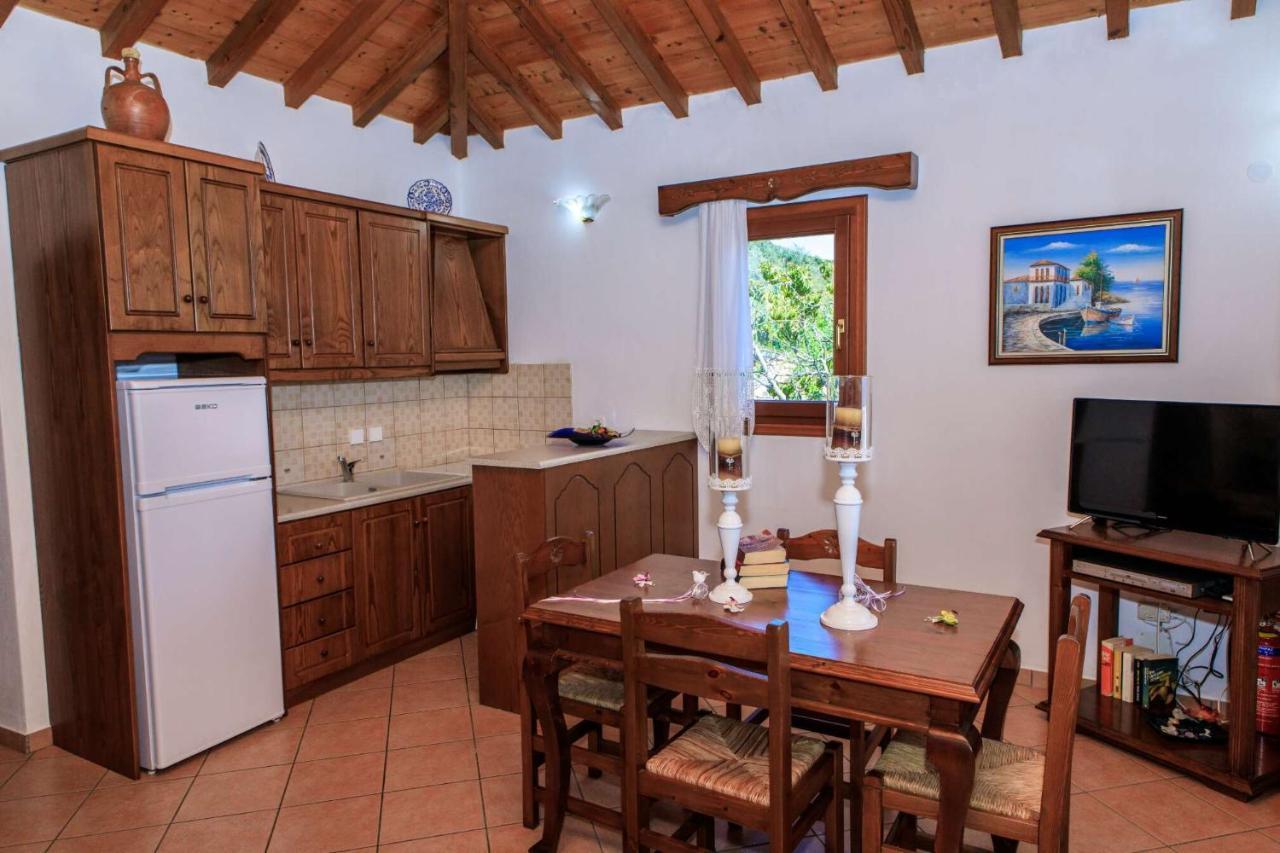 Anatoli Villa Steni Vala Alonissos Bagian luar foto